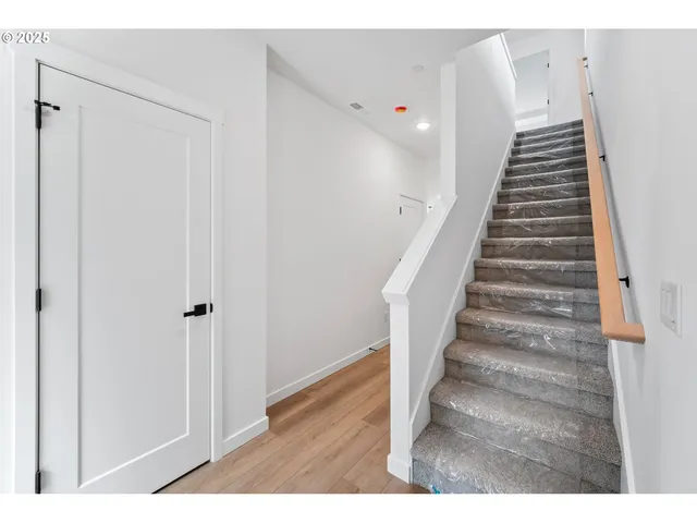 $449,900 | 11007 Northeast 64th Court, Unit LOT #8, Vancouver, WA 98686