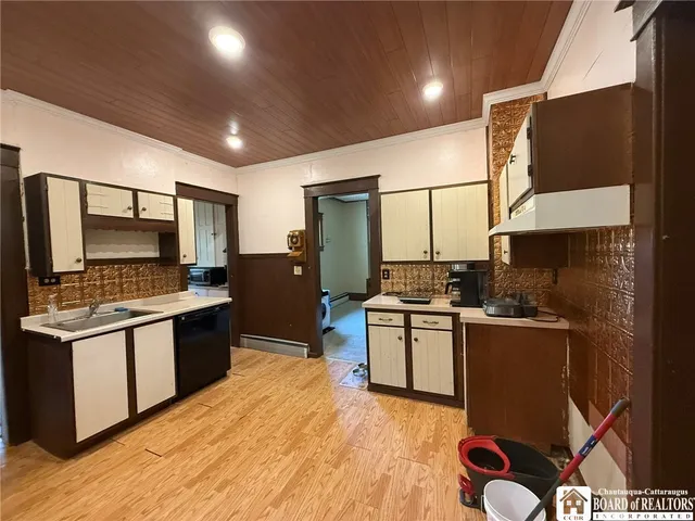 $99,900 | 169 Hallock Street, Jamestown, NY 14701