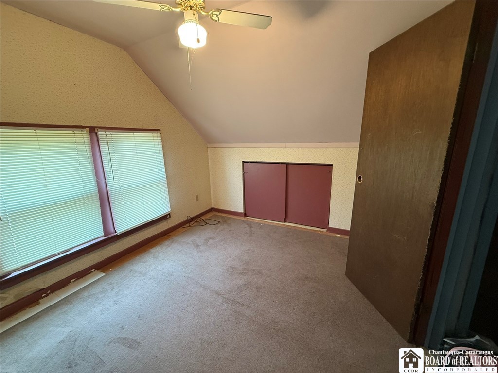 169 Hallock Street Jamestown, NY 14701 - Photo 8 of 39