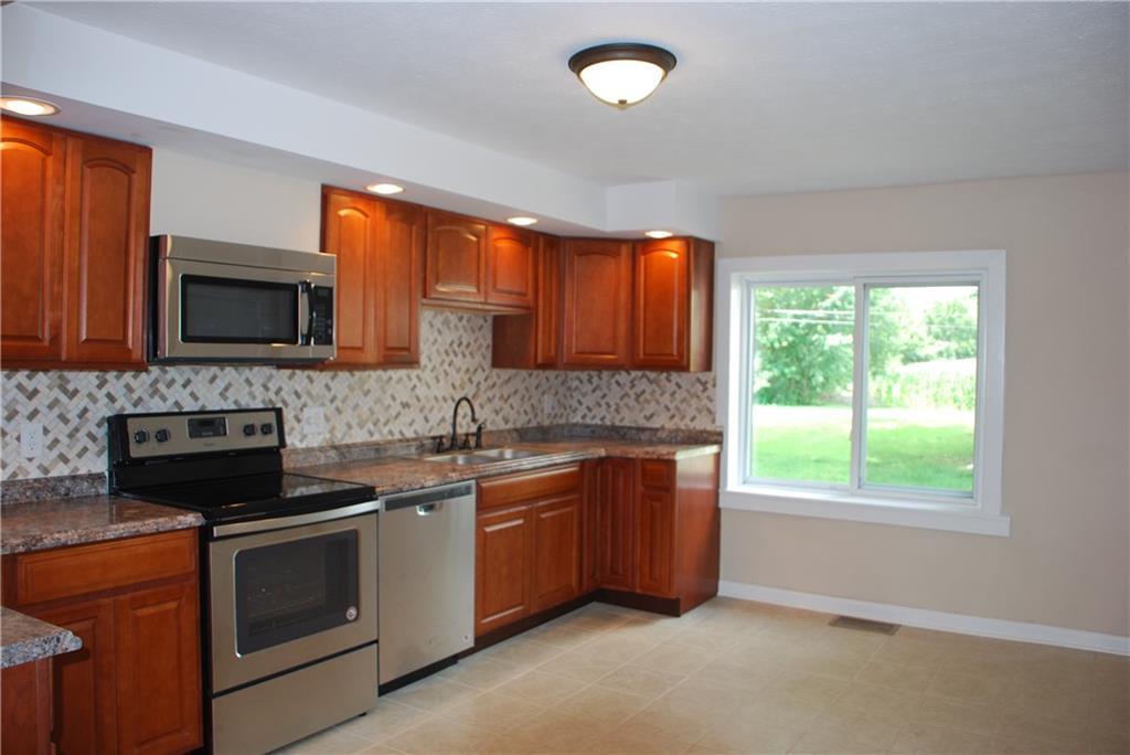 45 Ravenwood Drive Springfield, OH 45504 - Photo 8 of 28