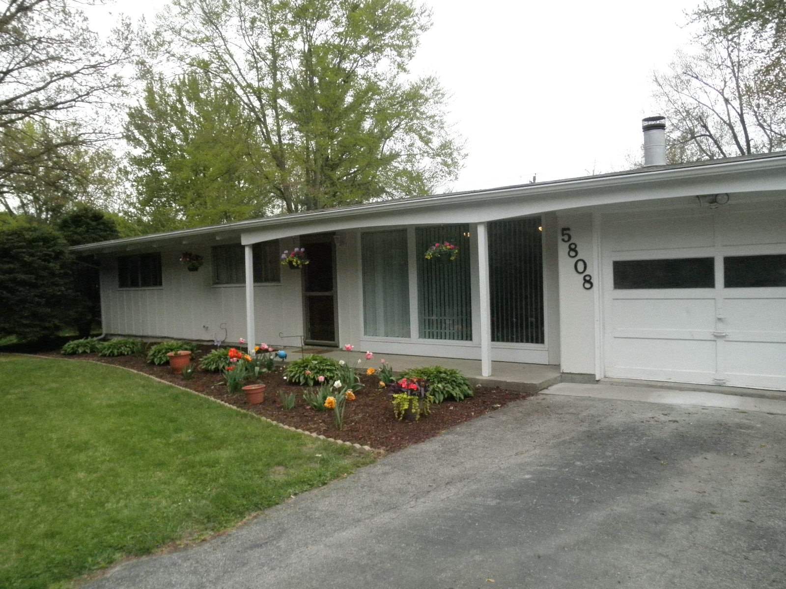 5808 Winchester Road Fort Wayne, IN 46819 - Photo 1 of 26