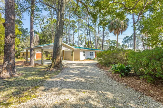 $299,000 | 253 Prado Street, Apalachicola, FL 32320