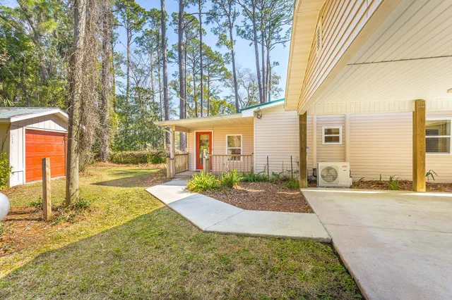 $299,000 | 253 Prado Street, Apalachicola, FL 32320