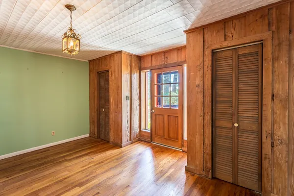 $299,000 | 253 Prado Street, Apalachicola, FL 32320