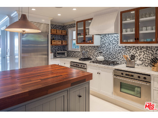 23510 Malibu Colony Road Malibu, CA 90265 - Photo 18 of 35