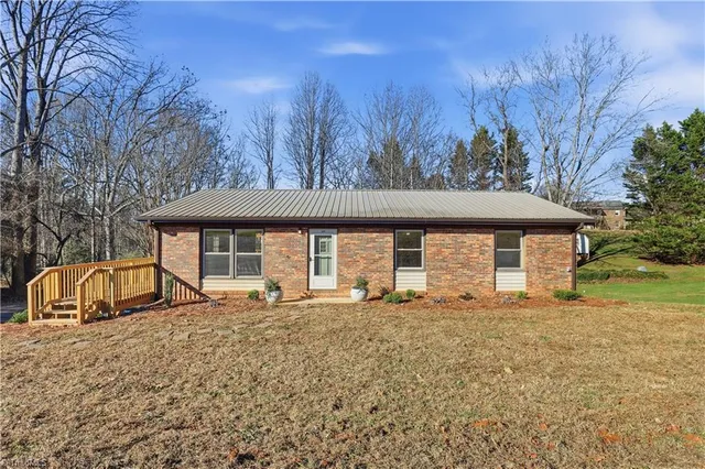 $285,000 | 359 Ruritan Park Road, North Wilkesboro, NC 28659
