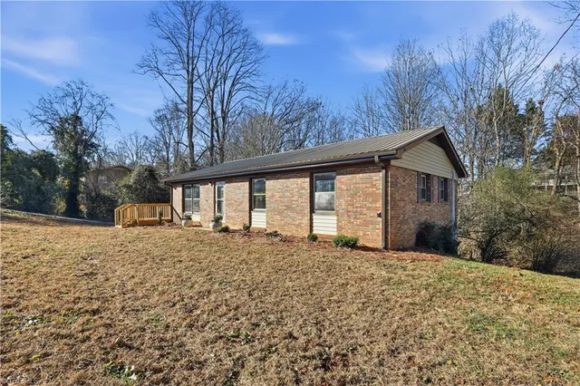 $285,000 | 359 Ruritan Park Road, North Wilkesboro, NC 28659