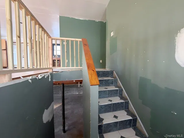 $180,000 | 45 Twisted Tree Lane, West Coxsackie, NY 12192