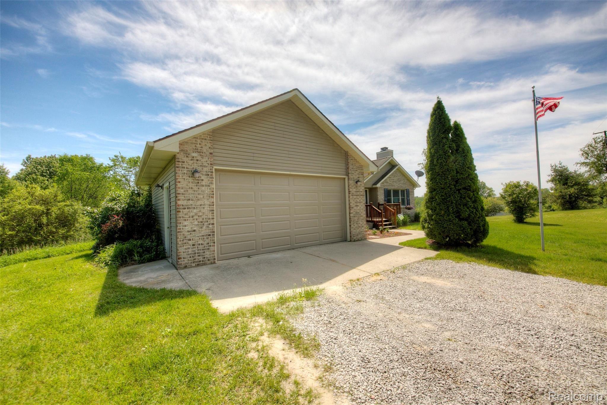 5591 Pingree Road Howell, MI 48843 - Photo 52 of 63 930A4633_4_5.jpg