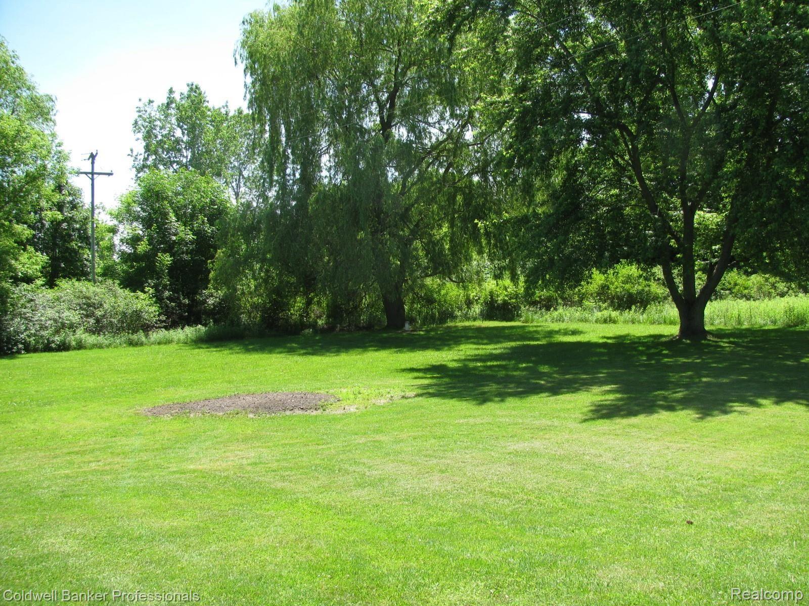 5979 State Road Fort Gratiot, MI 48059 - Photo 5 of 31 IMG_3280.JPG