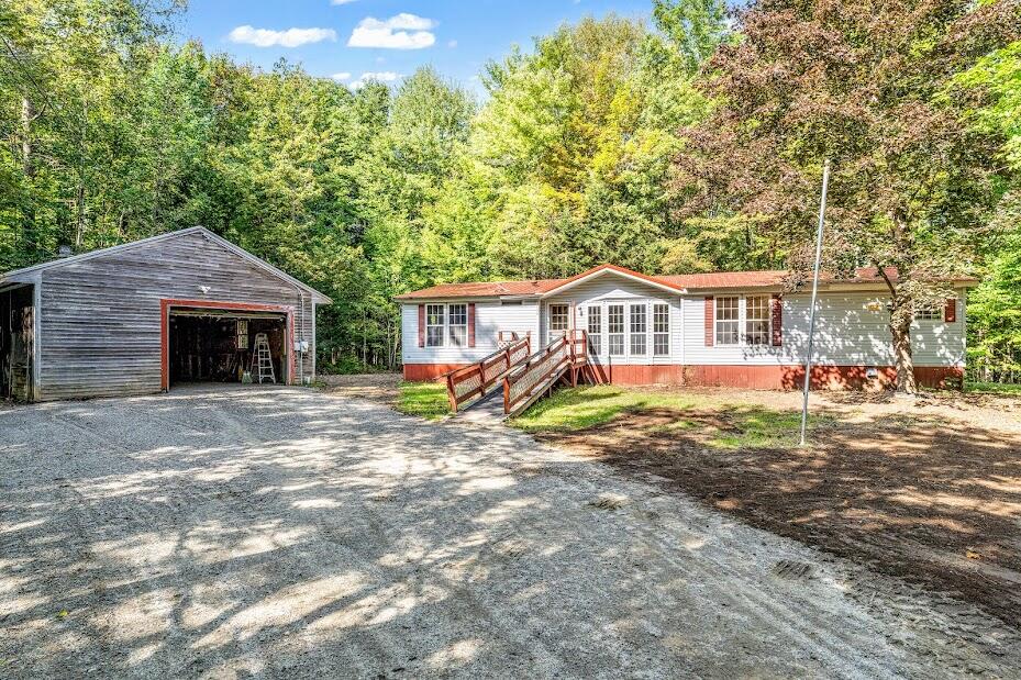 152 Belgrade Road Manchester, ME 04351 - Photo 2 of 26 DSC03914