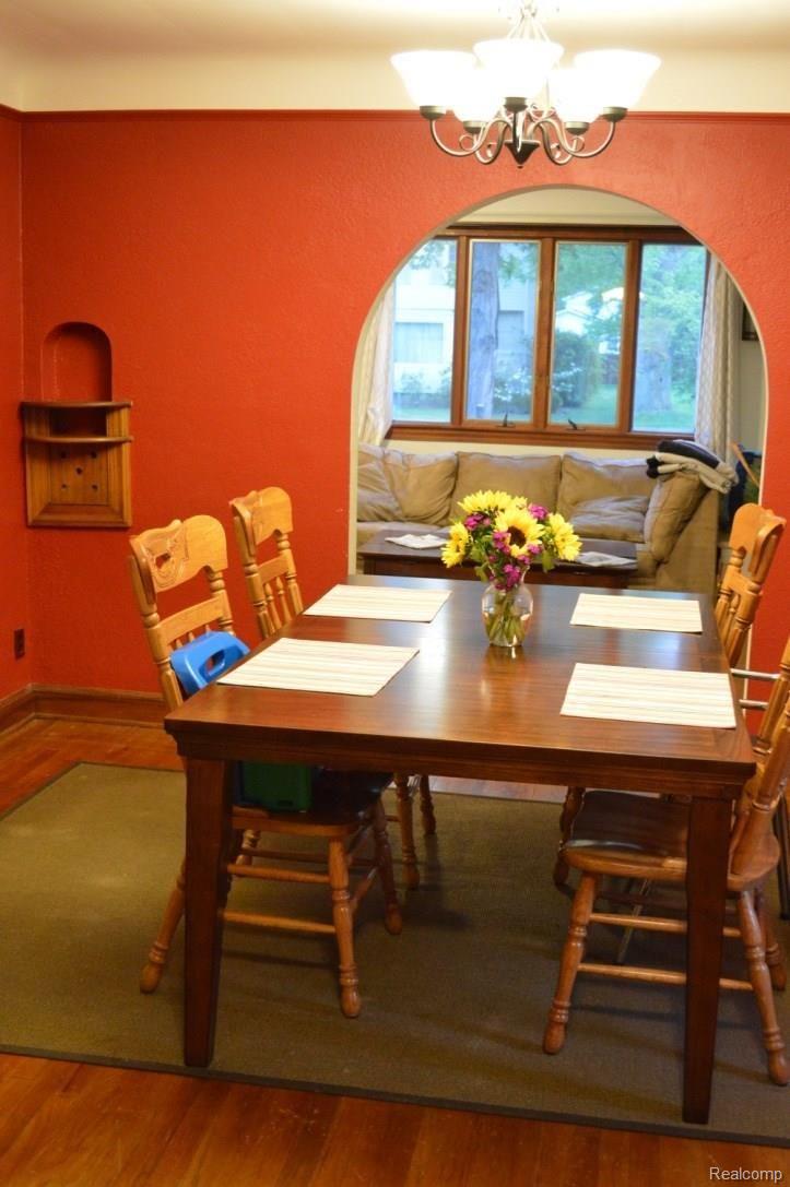 1684 Littlestone Road Grosse Pointe, MI 48236 - Photo 19 of 25 thumb_DSC_0003_1024.jpg