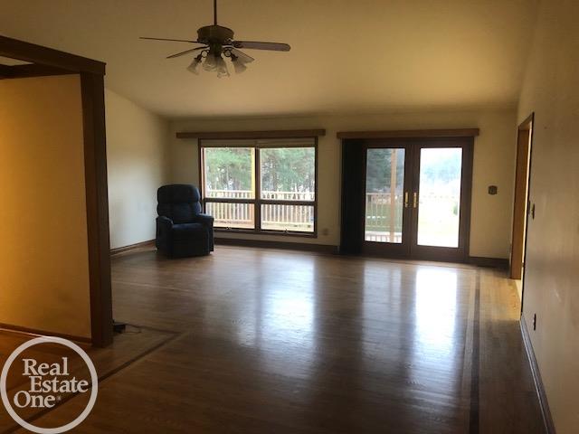 3029 Vincent Road North Street, MI 48049 - Photo 17 of 62 50032298-16.JPG