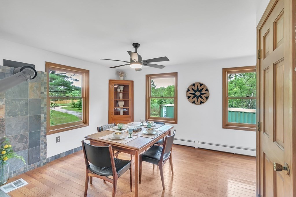 486 Sunderland Road Amherst, MA 01002 - Photo 8 of 40