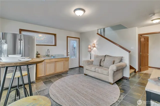 $899,950 | 10908 177th Ave Court East, Bonney Lake, WA 98391