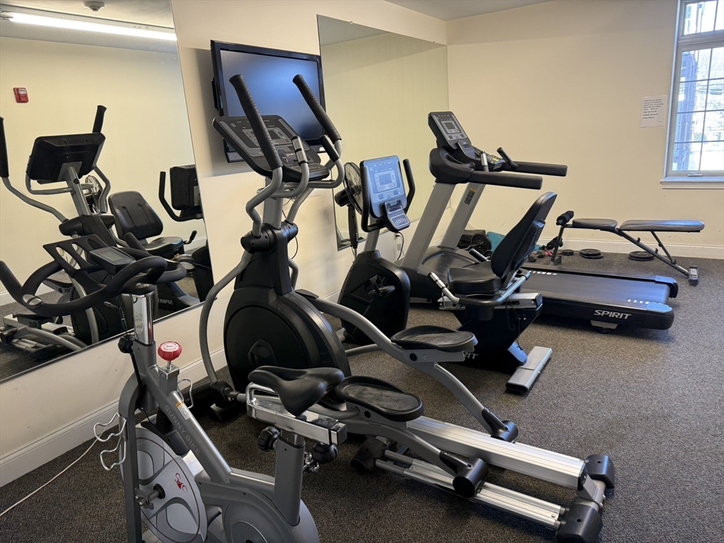 40 Heather Street, Unit 204 Beverly, MA 01915 - Photo 21 of 39 a room with gym equipment