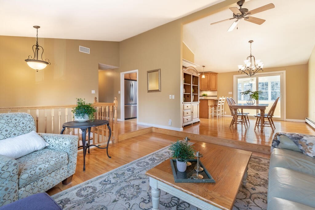 49 Riverside Drive Reading, MA 01867 - Photo 9 of 42 Gallery Image 9