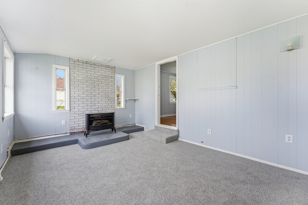 178 Penrose Street Springfield, MA 01109 - Photo 13 of 41