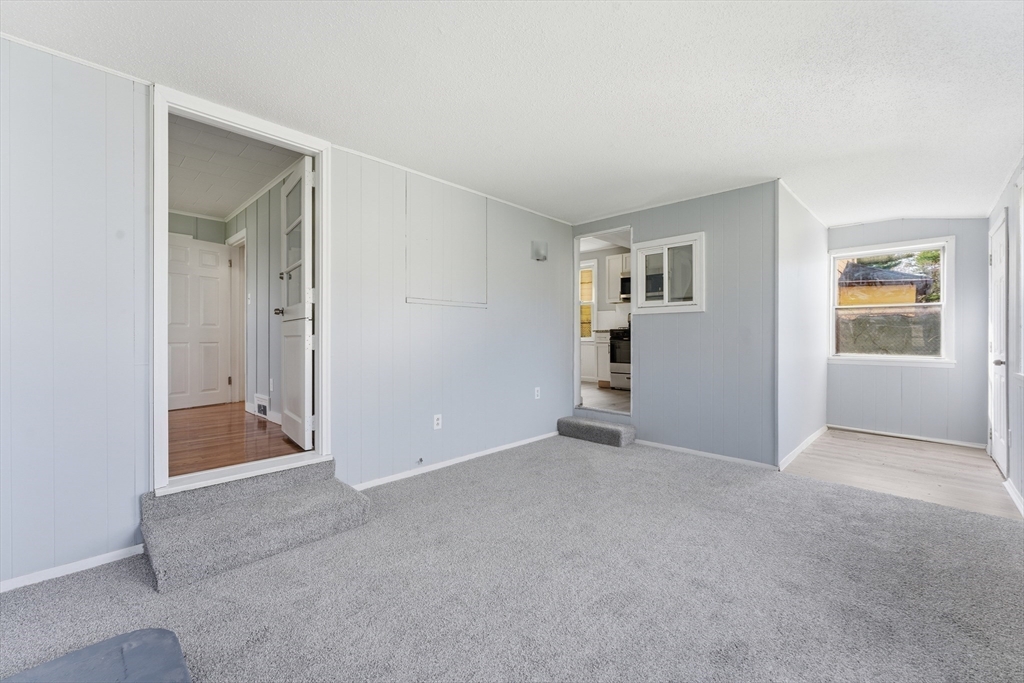 178 Penrose Street Springfield, MA 01109 - Photo 14 of 41