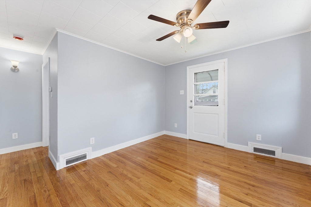 178 Penrose Street Springfield, MA 01109 - Photo 17 of 41