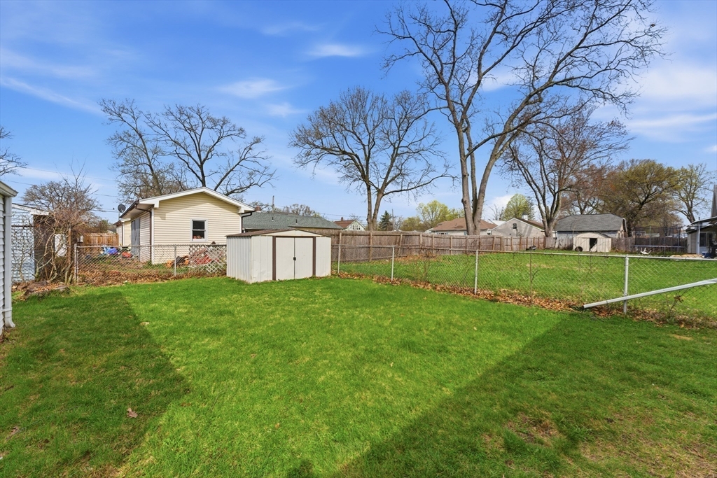 178 Penrose Street Springfield, MA 01109 - Photo 33 of 41