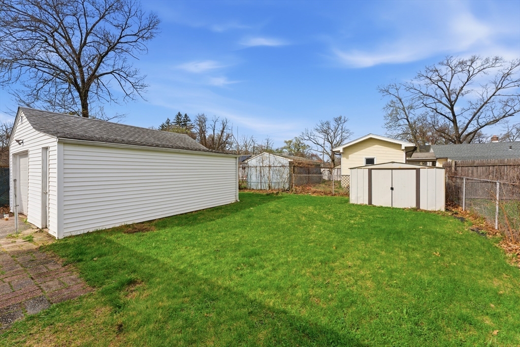 178 Penrose Street Springfield, MA 01109 - Photo 34 of 41