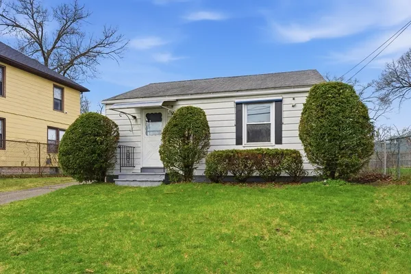 $264,900 | 178 Penrose Street, Springfield, MA 01109