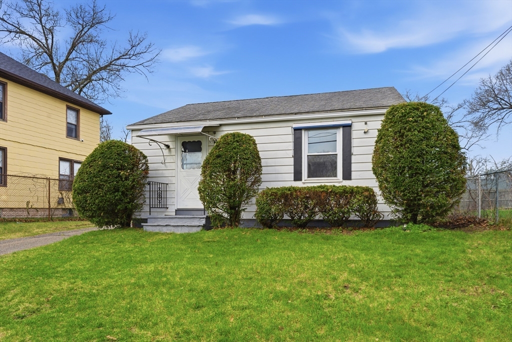 178 Penrose Street Springfield, MA 01109 - Photo 35 of 41