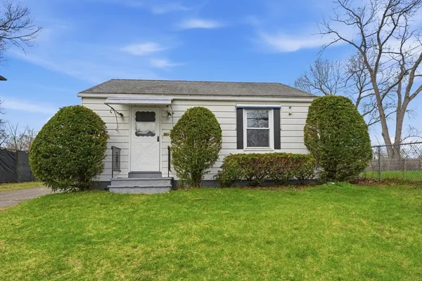 $264,900 | 178 Penrose Street, Springfield, MA 01109