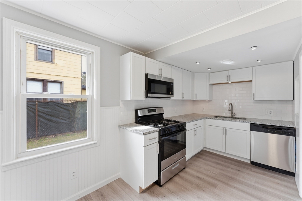 178 Penrose Street Springfield, MA 01109 - Photo 5 of 41