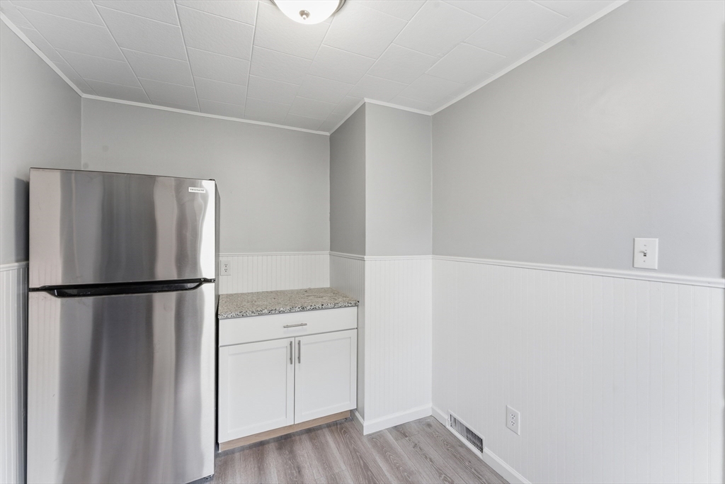 178 Penrose Street Springfield, MA 01109 - Photo 7 of 41