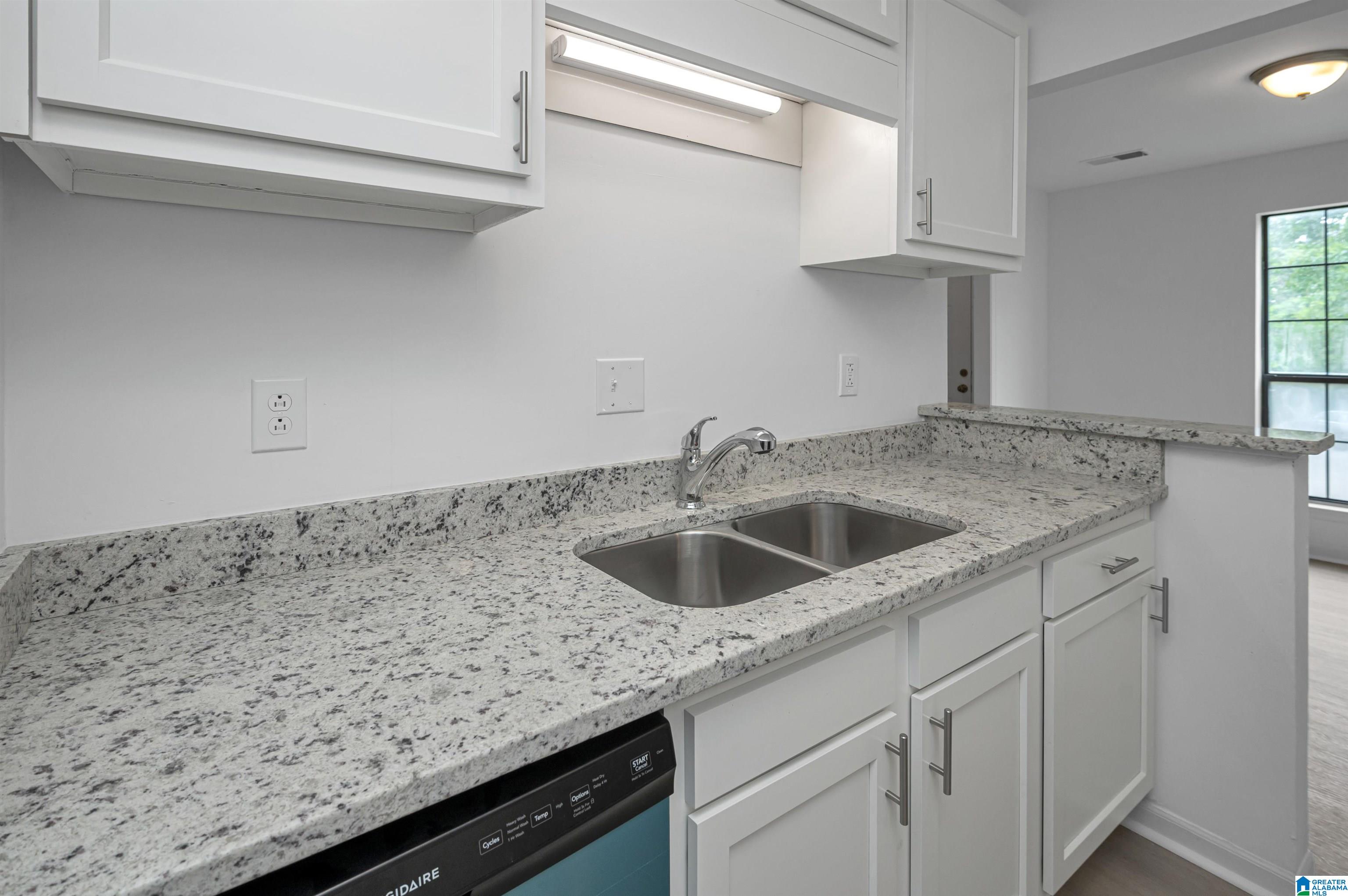 6159 Crest Green Road, Unit 6159 Birmingham, AL 35212 - Photo 11 of 27