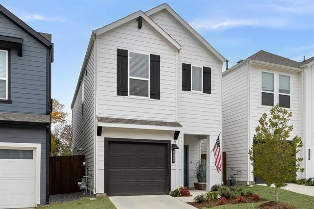 $315,000 | 3215 Hampton Drive, Fort Worth, TX 76118