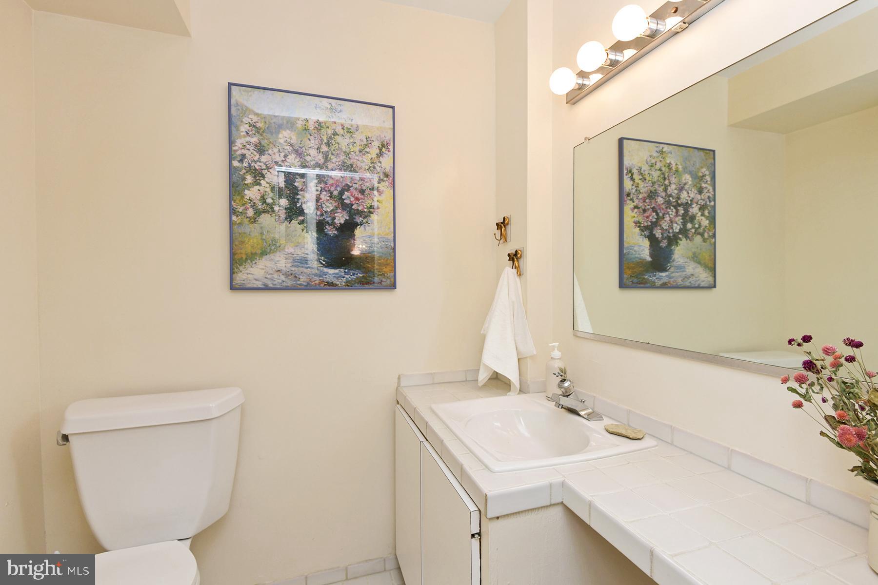 70 Copper Mine Road Princeton, NJ 08540 - Photo 15 of 42 Powder Room