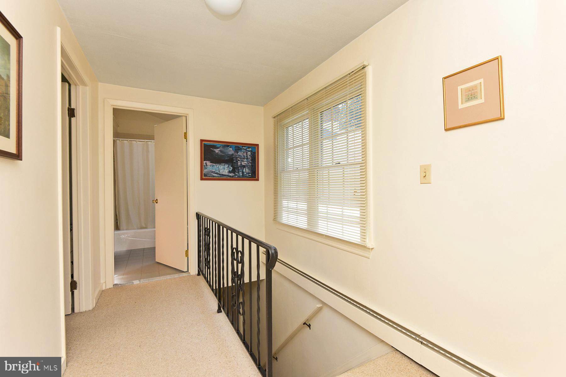 70 Copper Mine Road Princeton, NJ 08540 - Photo 18 of 42 Hall to Main Bath