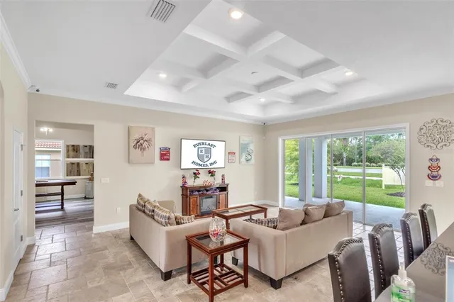 $475,000 | 10 Point Of Woods Drive, Palm Coast, FL 32164