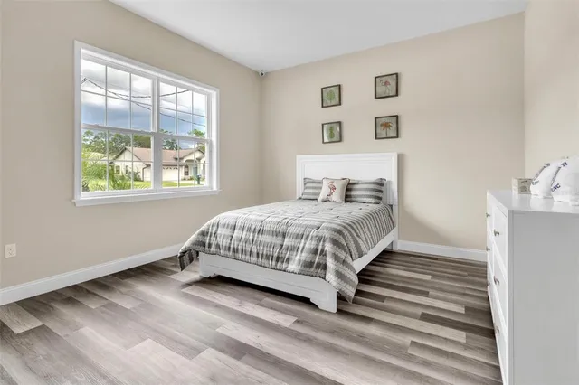 $475,000 | 10 Point Of Woods Drive, Palm Coast, FL 32164