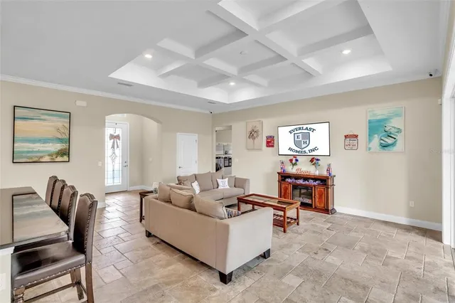 $475,000 | 10 Point Of Woods Drive, Palm Coast, FL 32164