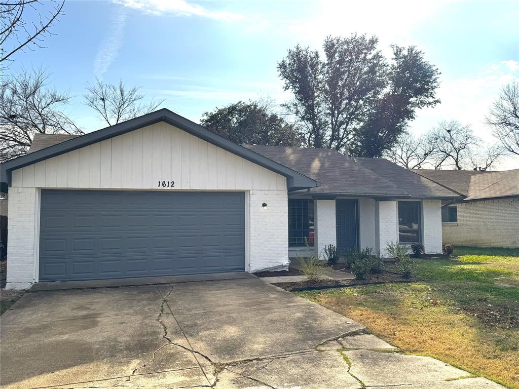 1612 Fairfield Drive Plano, TX 75074 - Photo 2 of 21 1612 Fairfield Drive
