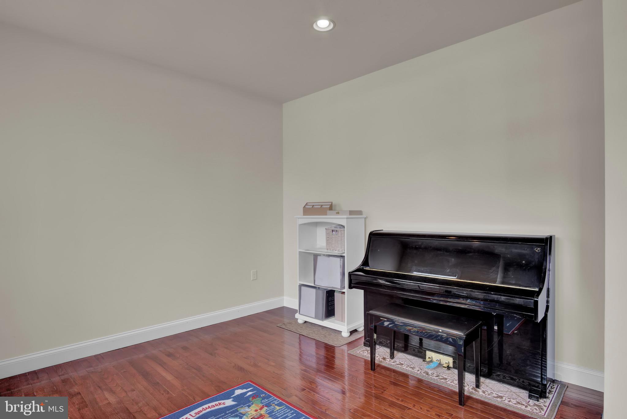 969 Powder Horn Drive Hummelstown, PA 17036 - Photo 10 of 32 Gallery Image 10