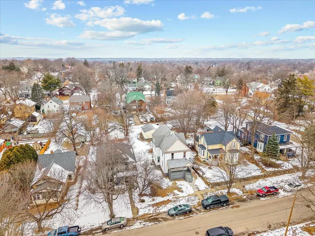 $185,000 | 1128 Grant Avenue, Rockford, IL 61103