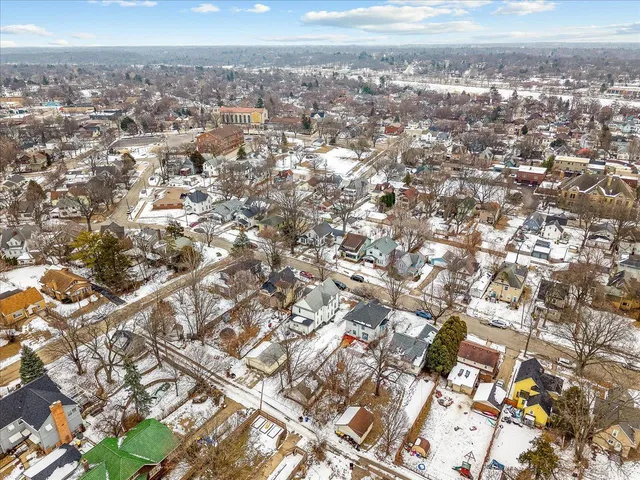 $185,000 | 1128 Grant Avenue, Rockford, IL 61103