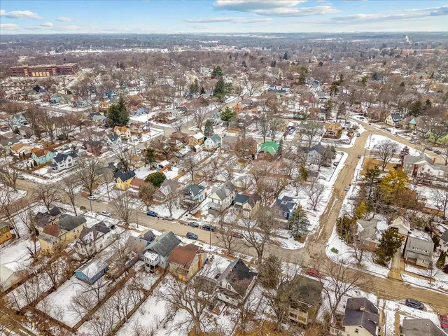 $185,000 | 1128 Grant Avenue, Rockford, IL 61103