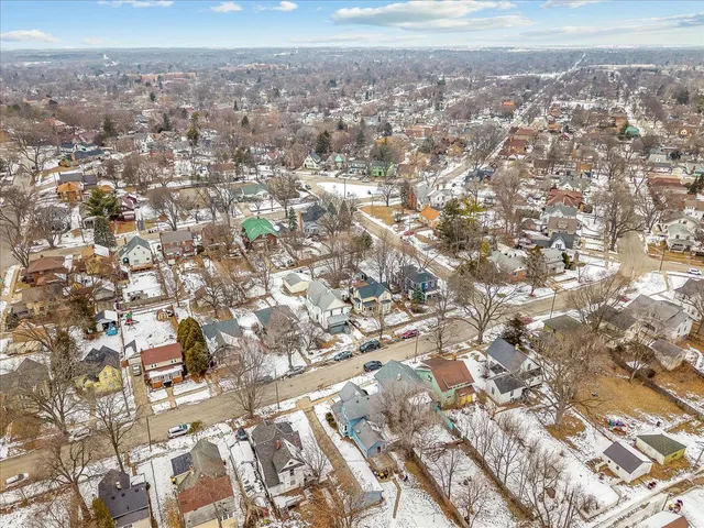 $185,000 | 1128 Grant Avenue, Rockford, IL 61103