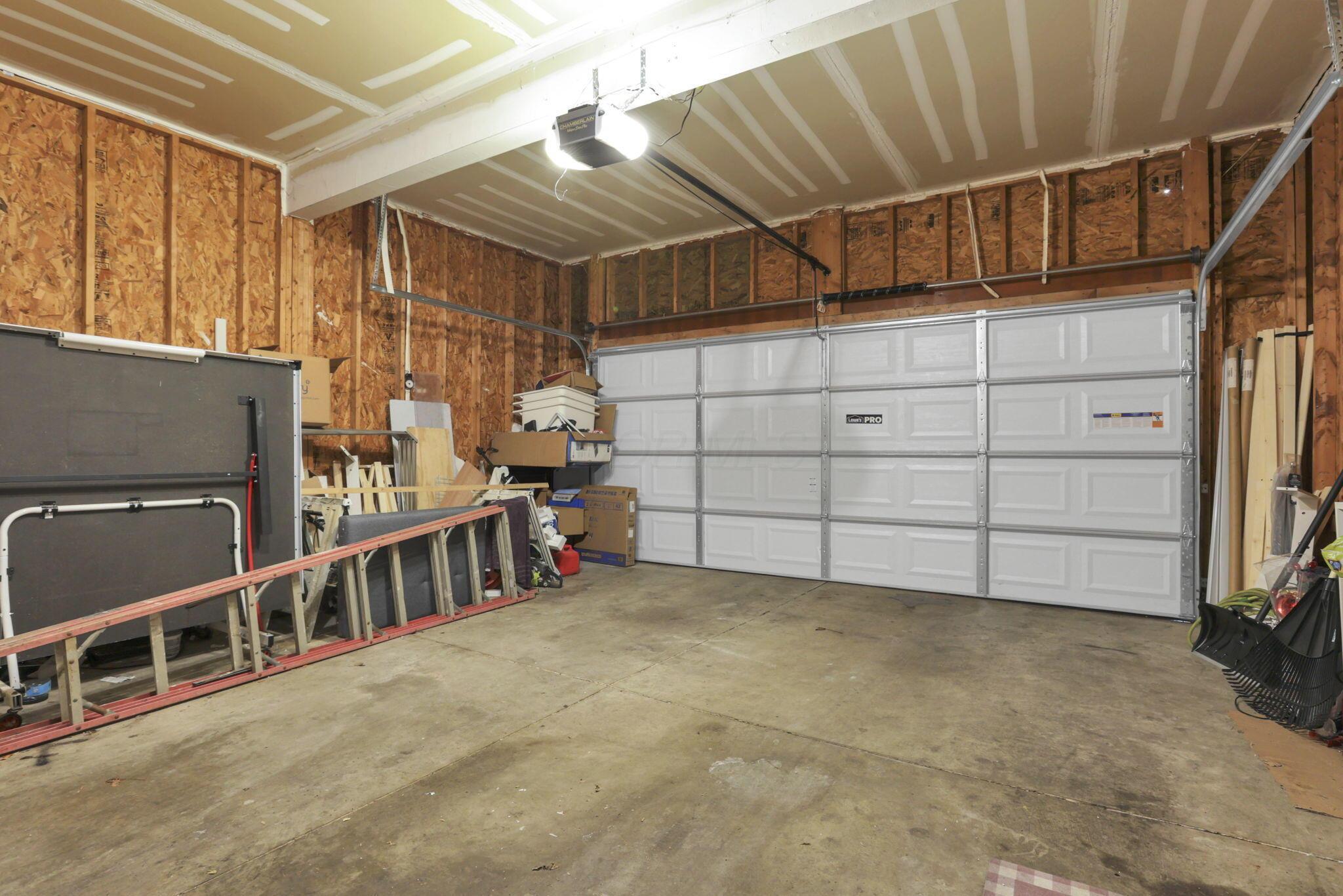 2700 Raphael Drive Columbus, OH 43232 - Photo 31 of 35 32-web-or-mls-0V3A5966
