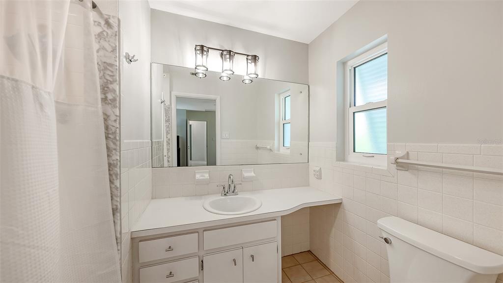 524 Glen Oak Road Venice, FL 34293 - Photo 23 of 34