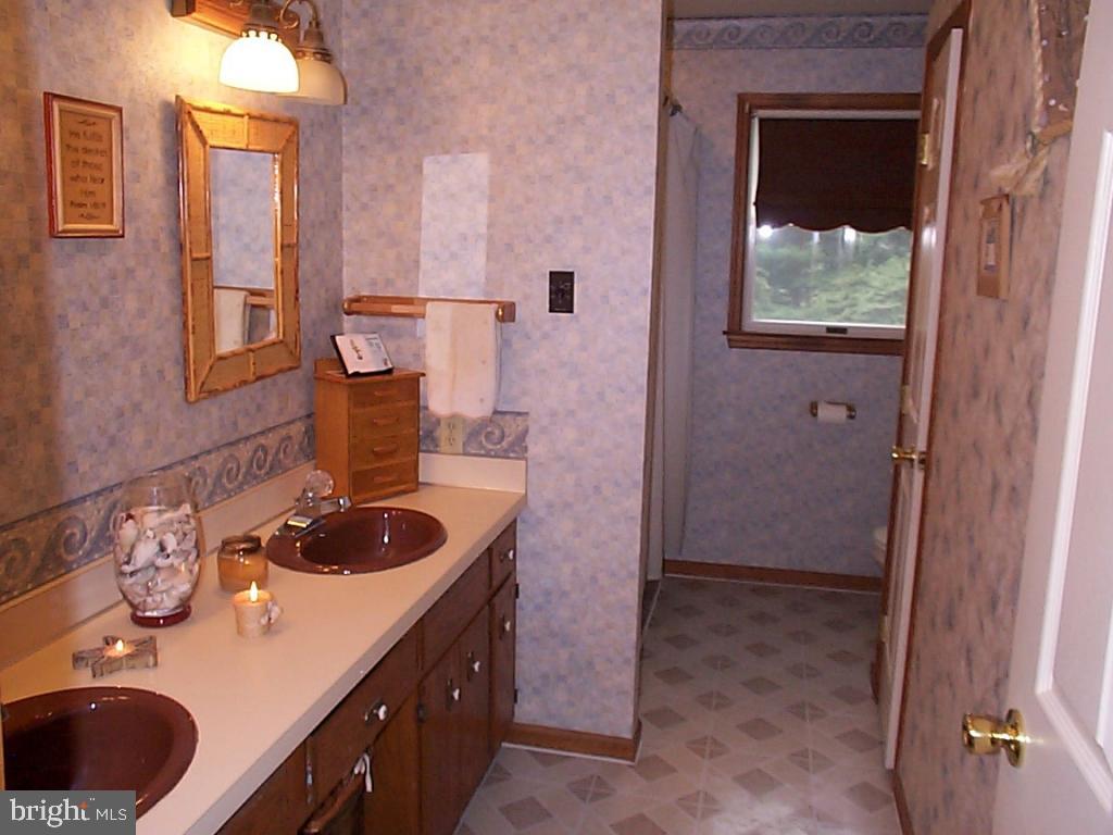 224 Bomberger Road Akron, PA 17501 - Photo 23 of 37