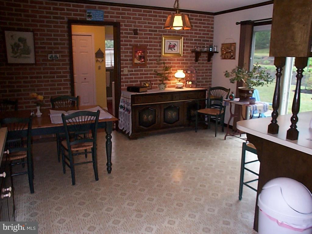224 Bomberger Road Akron, PA 17501 - Photo 6 of 37