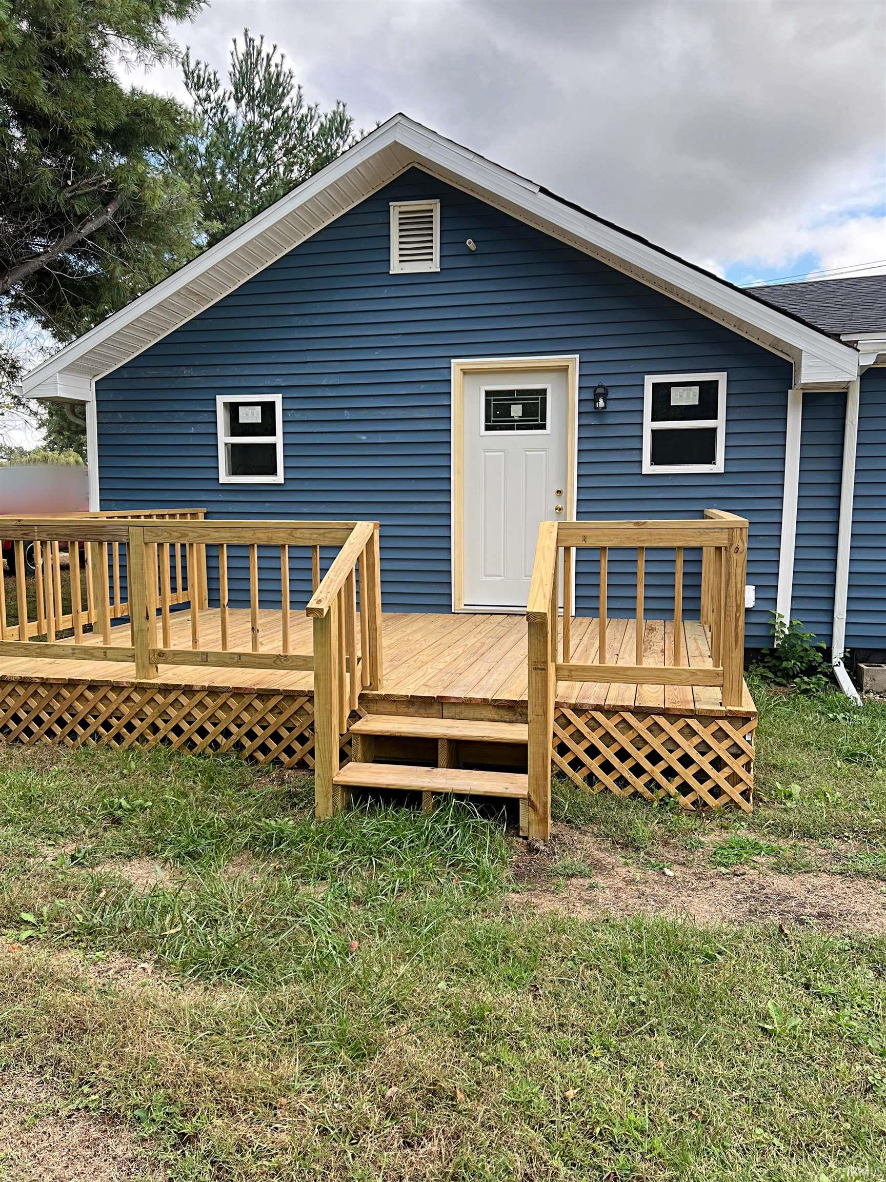 982 8th Street Northwest Linton, IN 47441 - Photo 13 of 14