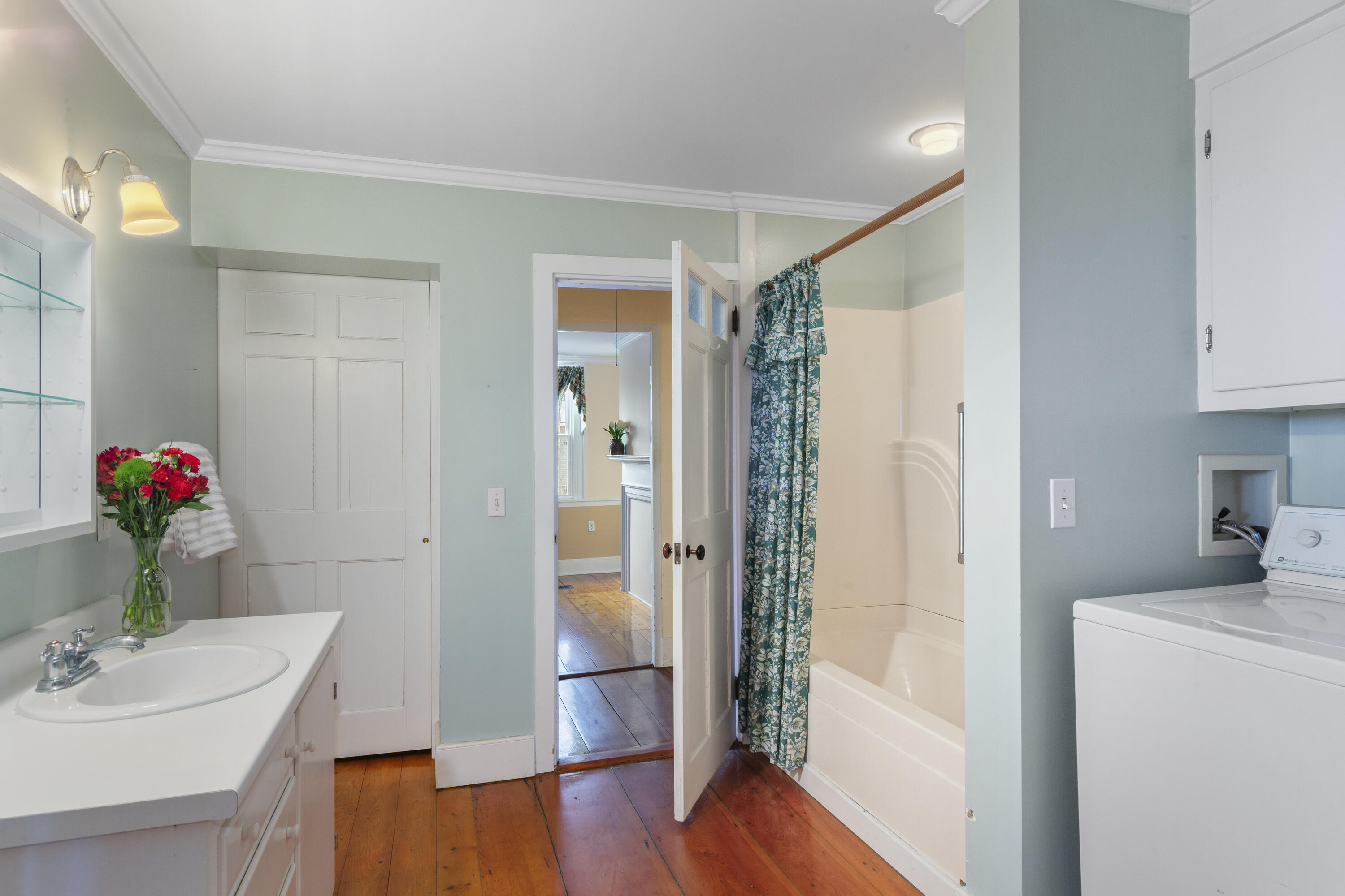 27 Court Street, Unit 1 Belfast, ME 04915 - Photo 14 of 32 23-27CourtSt-Unit1-Belfast